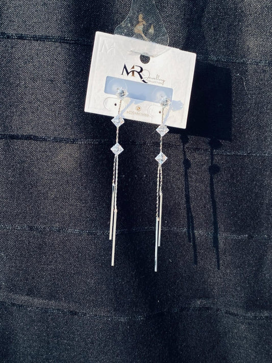 Silver Thread Earrings with Crystal Detailing – Elegant Jewelry