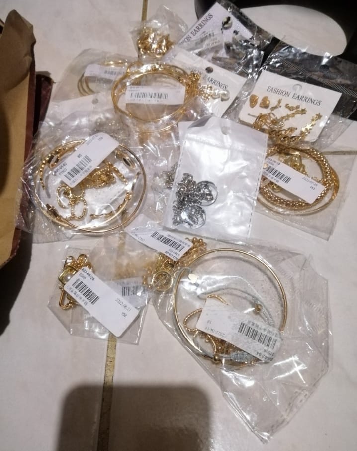 Elegant Multi-Strand Bangle Set - Gold, Silver, &amp; Rose Gold Accents&nbsp;